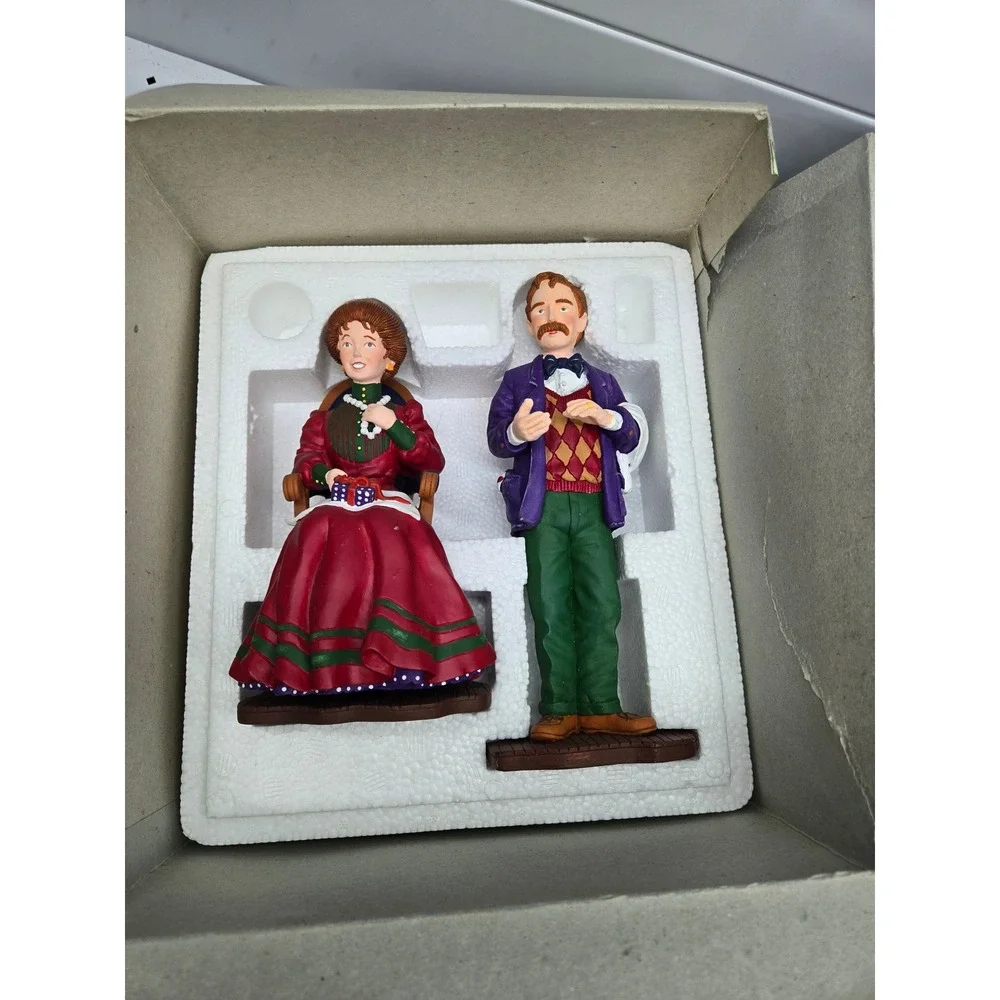 Dept 56 Mr & Mrs Bell Figurine Set Christmas Village Couple With Box‎